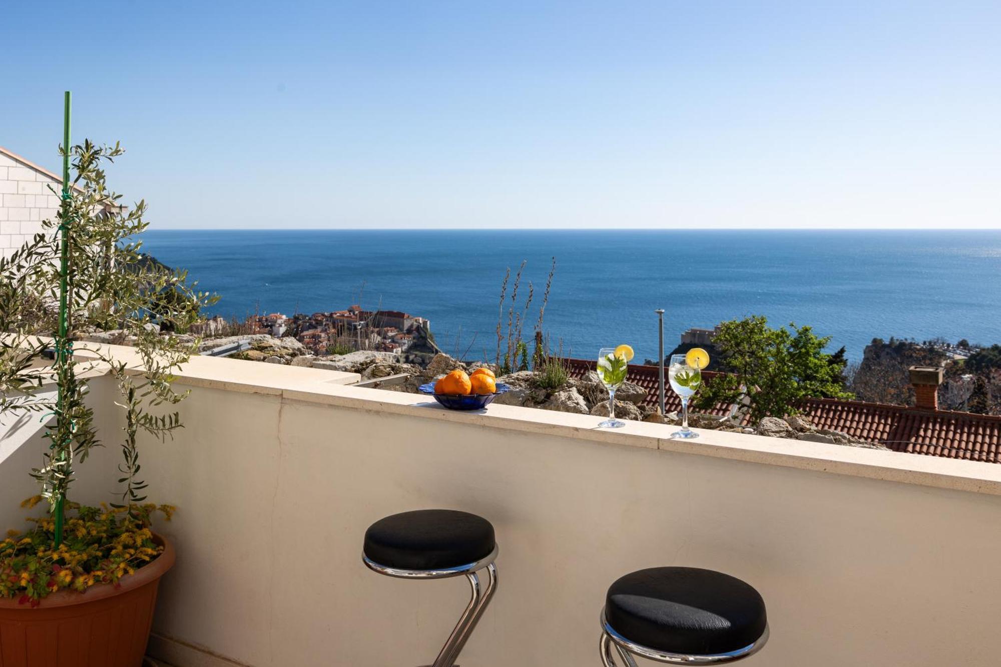 Charming View Old Town Ap, With Free Parking Appartement Dubrovnik Buitenkant foto